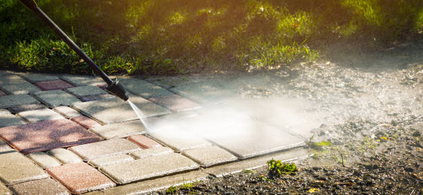 Best Pool Deck Cleaning  in Mastic Beach, NY